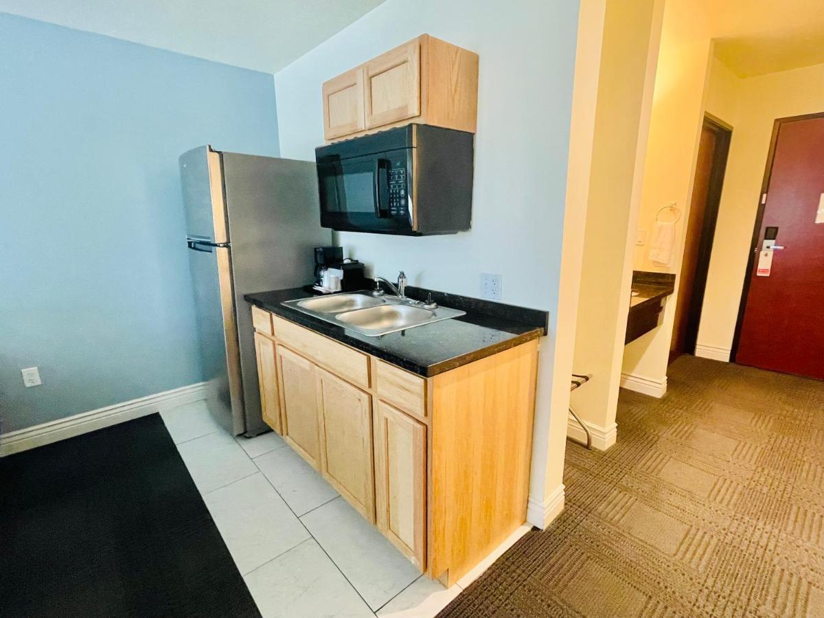 Fairbridge Inn & Suites Cuero エクステリア 写真